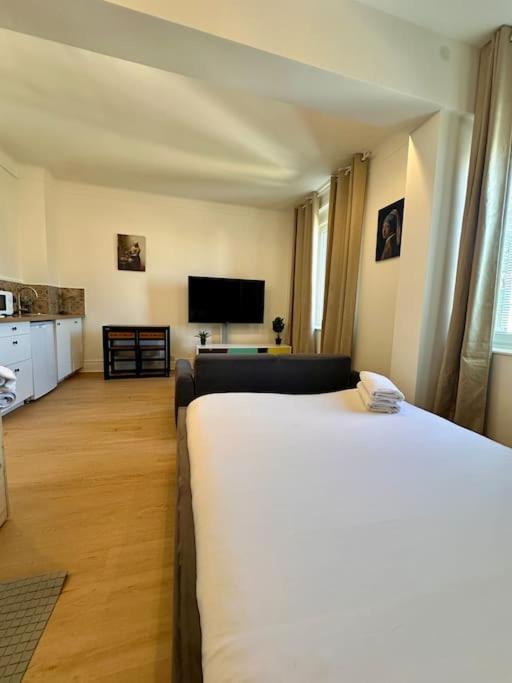 Britich 3D: Suite Spa Prive, Clim, Thermal/Artem Nancy Eksteriør billede